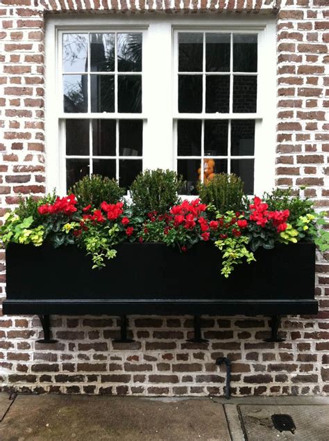 custom outdoor window boxes